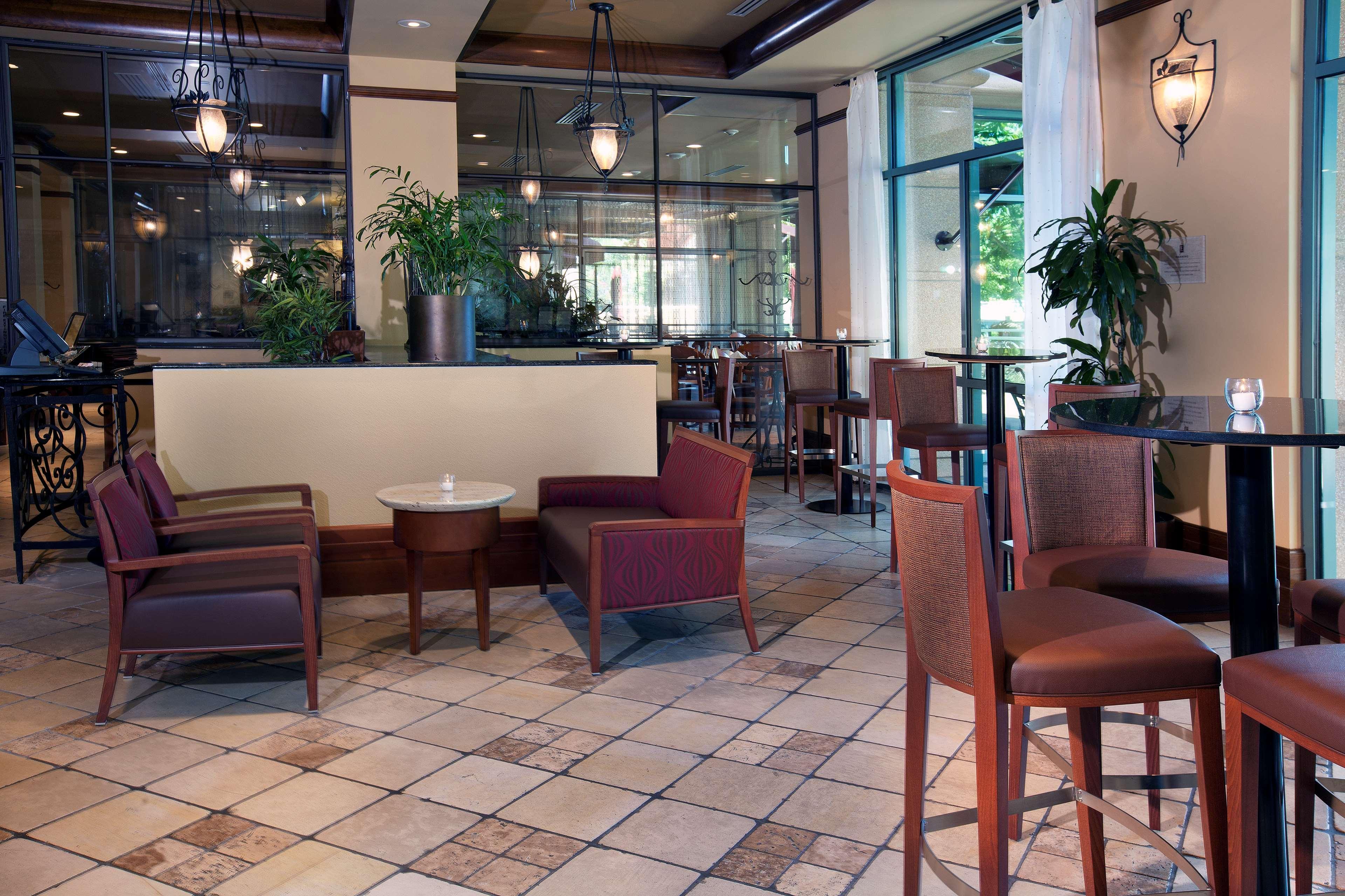 Embassy Suites By Hilton Sacramento Riverfront Promenade Restaurant photo